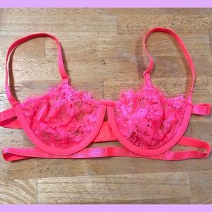 NWOT Hot Pink Bra